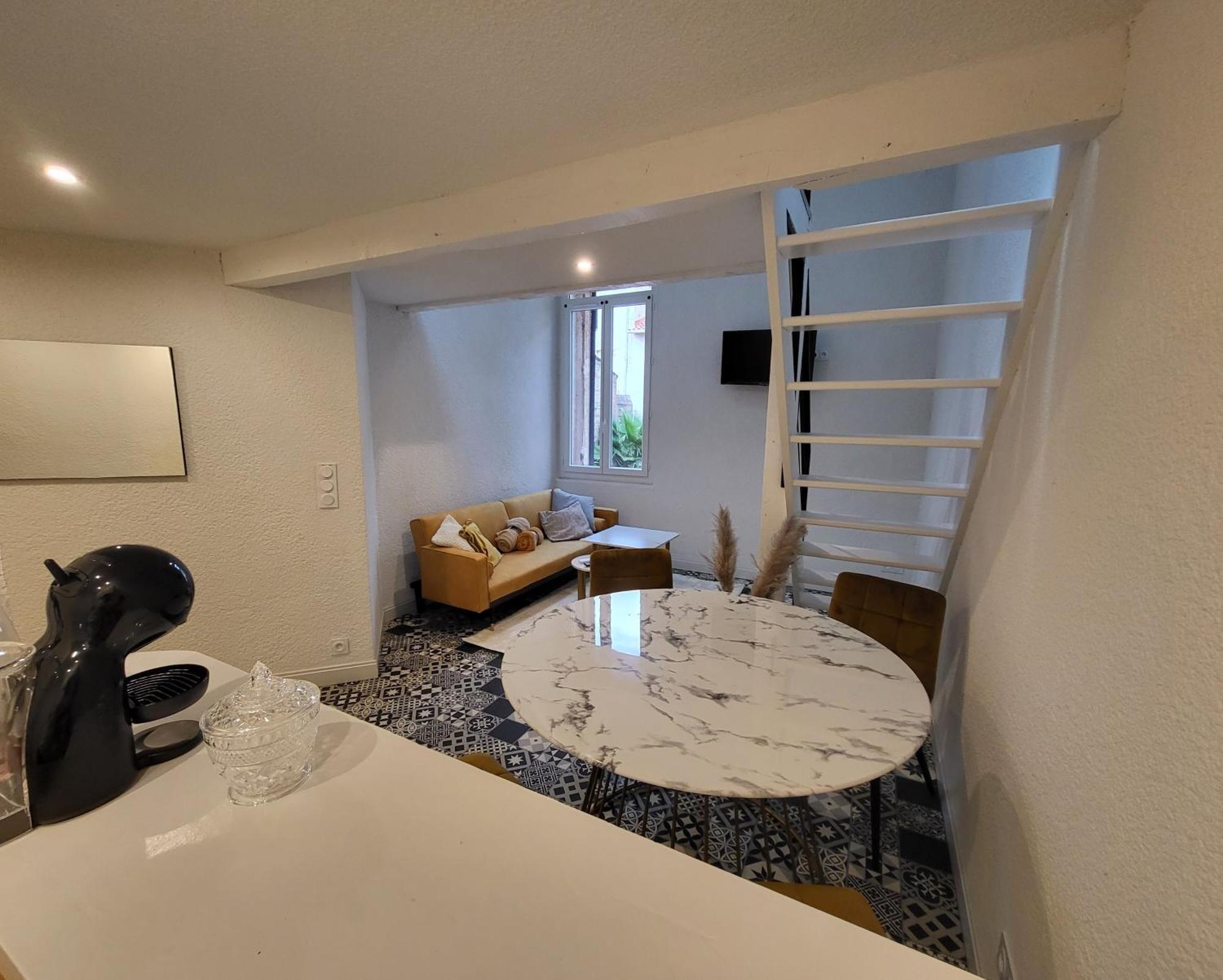 ペルピニャンAgence Du Sacre Coeur Immobilierアパートメント エクステリア 写真